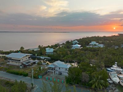 Sunrise directly over the house | Image 2