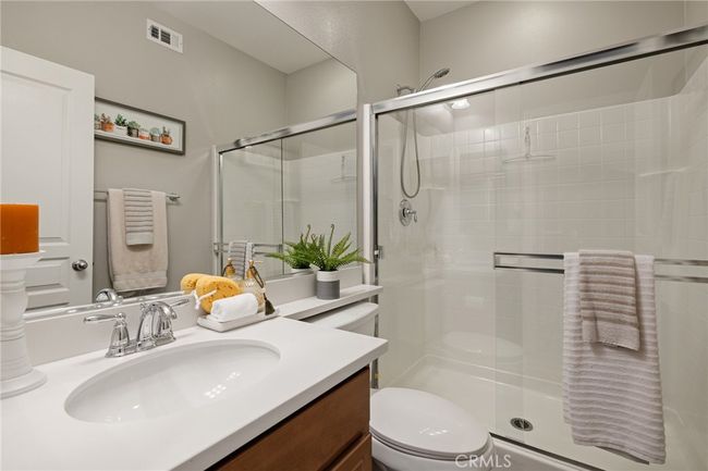 Main floor full bathroom | Image 13