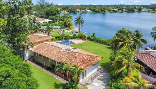 4399 Sw 89th Ave, Miami, FL, 33165-5370 | Card Image