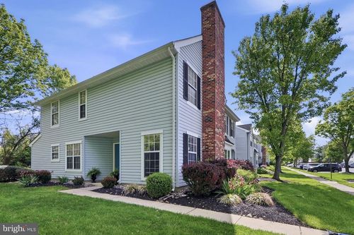 601 Lindsley Ct, BURLINGTON, NJ, 08016-4280 | Card Image