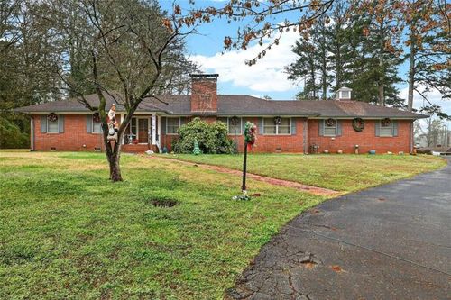 2362 Rugby Ln, Atlanta, GA, 30337-1619 | Card Image
