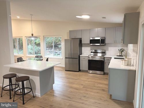 1544 Hiddenbrook Dr, HERNDON, VA, 20170-2816 | Card Image