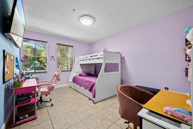 1005 Shoma Dr, Condo with 3 bedrooms, 2 bathrooms and null parking in Royal Palm Beach FL | Image 12