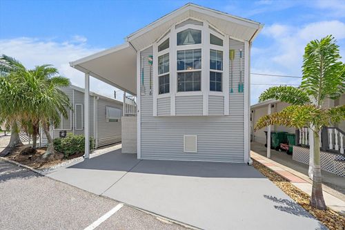4 Basin St, Palmetto, FL, 34221-3482 | Card Image