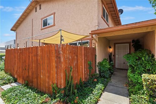 c-1358 Via Santiago, Corona, CA, 92882 | Card Image