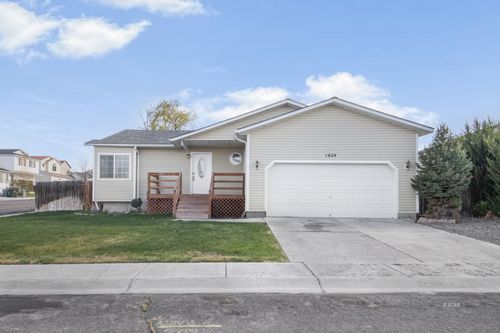 1624 Glenmoor Dr, Elko, NV, 89801-8841 | Card Image