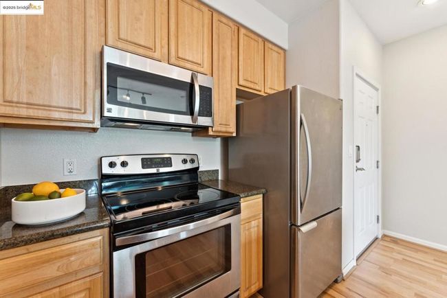 5204 - 1121 40 Th St, Condo with 1 bedrooms, 1 bathrooms and 1 parking in Emeryville CA | Image 9