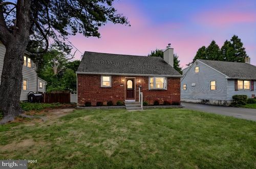 160 Wood St, HATBORO, PA, 19040-2720 | Card Image