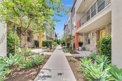 238 Scratch Road, Covina, CA, 91722 | Card Image