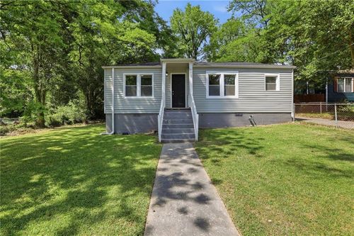 215 Moreland Way, Hapeville, GA, 30354-1242 | Card Image
