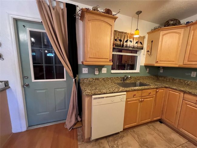 8879 Sw 104 Th Ln, House other with 2 bedrooms, 2 bathrooms and null parking in OCALA FL | Image 4