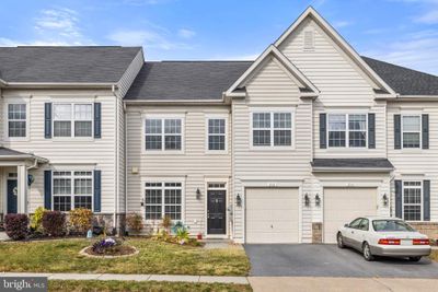 212 Bowling Green Circle, Townhouse with 3 bedrooms, 2 bathrooms and null parking in STEPHENS CITY VA | Image 1