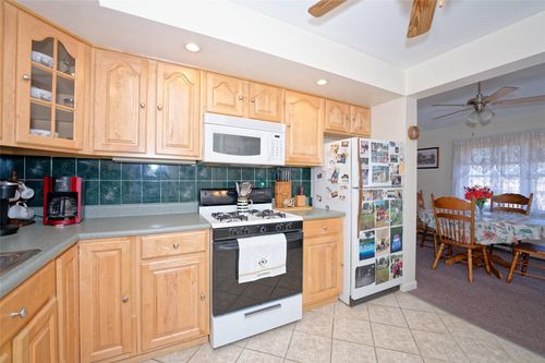 547 Stone Bridge Road Ext, East Durham, NY, 12423-1235 | Card Image