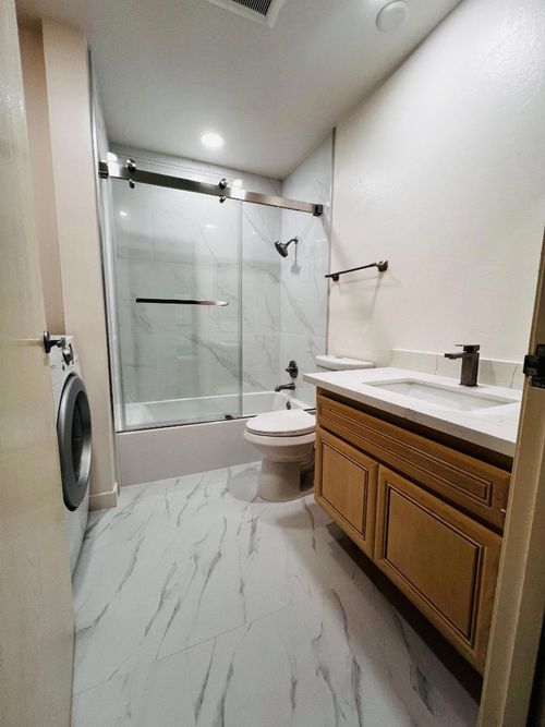 apt-108-58 N El Camino Real, San Mateo, CA, 94401-2858 | Card Image