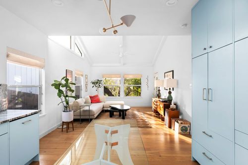 2007 Alameda Dr, Austin, TX, 78704-4311 | Card Image