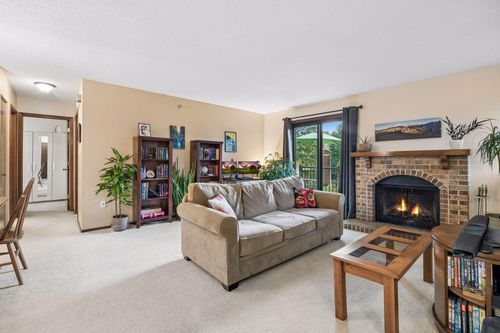 8-1015 Rae Dr, Richfield, MN, 55423-1378 | Card Image
