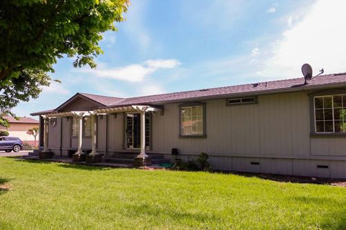 8 Silverwood Court, Lodi, CA, 95242 | Card Image