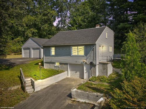 16 Strong St, Burlington, CT, 06013-2534 | Card Image