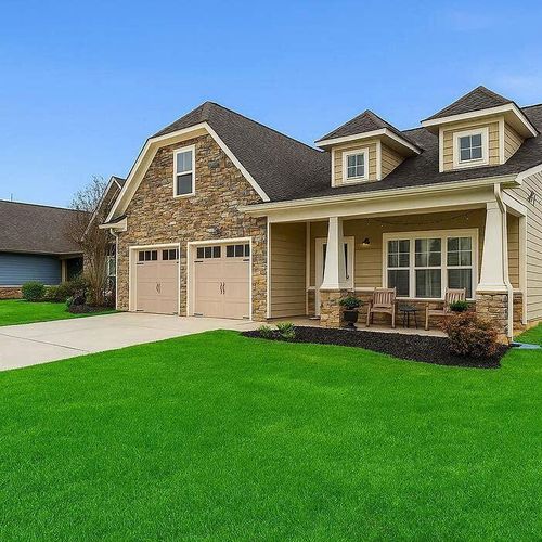 2742 Waterhaven Dr, Chattanooga, TN, 37406-1150 | Card Image