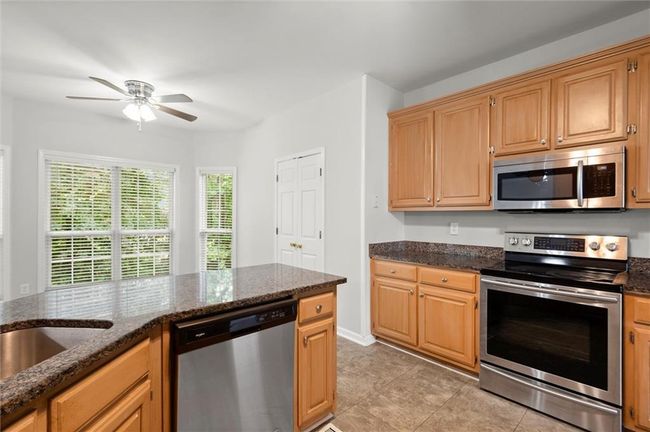 194 Lake Ruby Dr, House other with 6 bedrooms, 4 bathrooms and null parking in Suwanee GA | Image 25