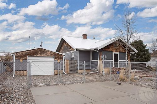615 N Custer Avenue, Hardin, MT, 59034 | Card Image