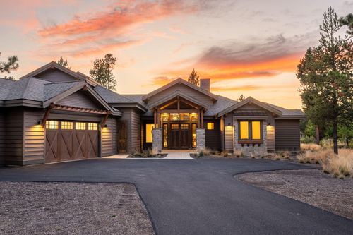 56673 Glowstone Loop, Bend, OR, 97707-2272 | Card Image