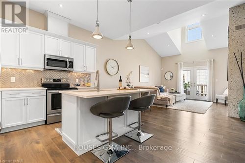 61-3232 Montrose Rd, Niagara Falls, ON, L2H0E8 | Card Image