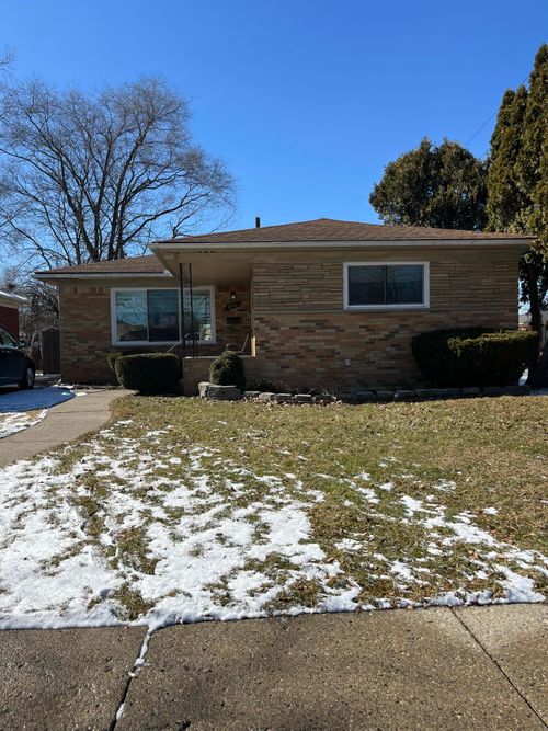 23181 Parklawn St, Oak Park, MI, 48237-3640 | Card Image