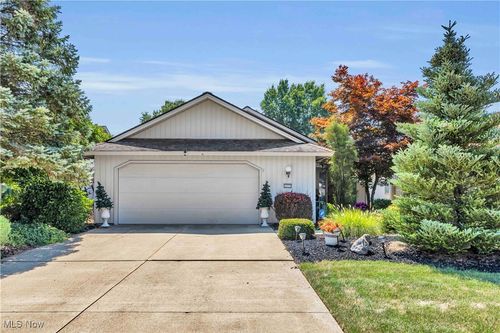 32715 Deerspring Ct, North Ridgeville, OH, 44039-6306 | Card Image