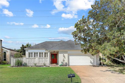 15 Bendwood Dr, Sugar Land, TX, 77478-3701 | Card Image