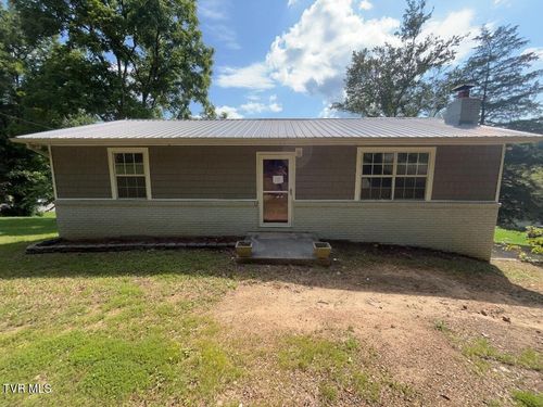 681 Harmon Road, New Tazewell, TN, 37825 | Card Image
