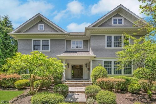8 Templar Way, Summit, NJ, 07901-3721 | Card Image
