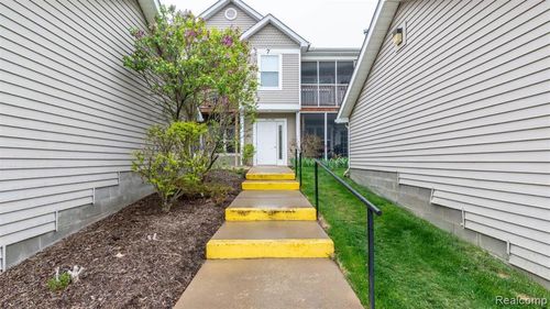 1336 Heatherwood Ln, Ann Arbor, MI, 48108-5300 | Card Image
