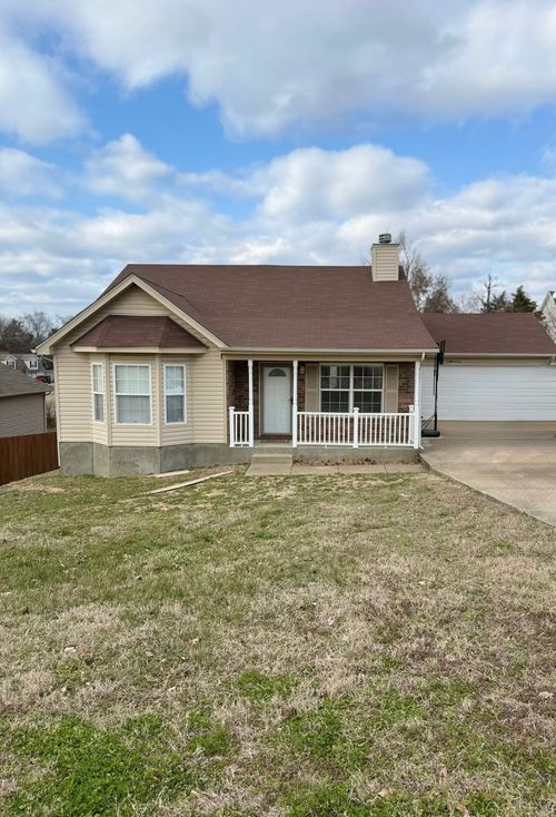 105 Alice Ave, LA VERGNE, TN, 37086-2127 | Card Image