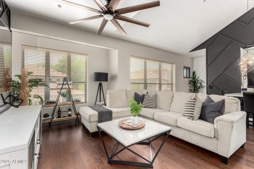 2017-20660 N 40th St, Phoenix, AZ, 85050-7301 | Card Image