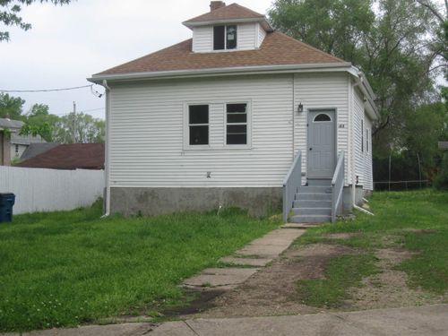 162 E 3rd St, Depue, IL, 61322-1293 | Card Image