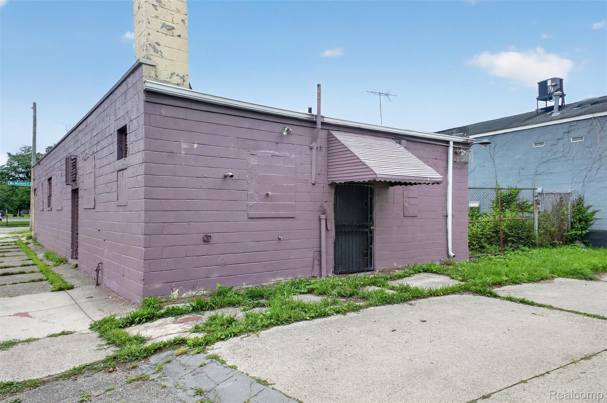 Commercial Sale in Detroit 4