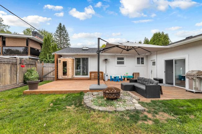 12033 261 St, House other with 4 bedrooms, 3 bathrooms and 8 parking in Maple Ridge BC | Image 23