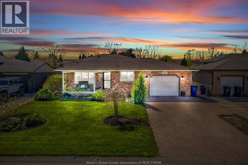 357 Gauthier Dr, Tecumseh, ON, N8N2W3 | Card Image