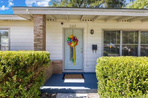 250 Birchwood Bay, San Antonio, TX, 78253-5244 | Card Image