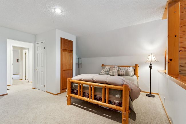 14010 Skiview Loop, House other with 3 bedrooms, 2 bathrooms and null parking in Truckee CA | Image 23