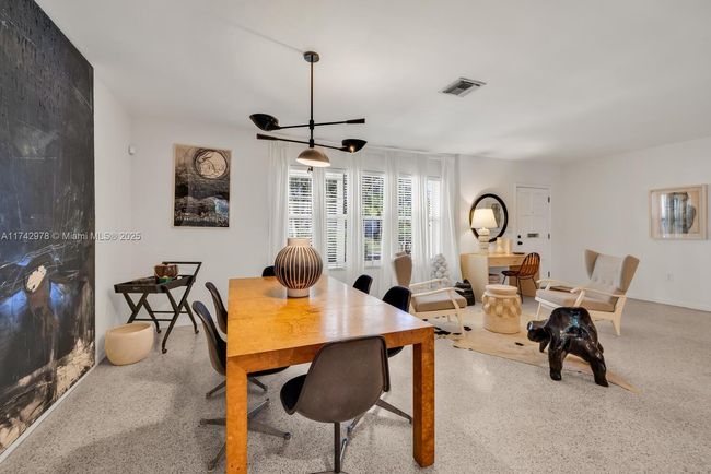 700 Ne 155 Th St, House other with 3 bedrooms, 2 bathrooms and null parking in Miami FL | Image 9