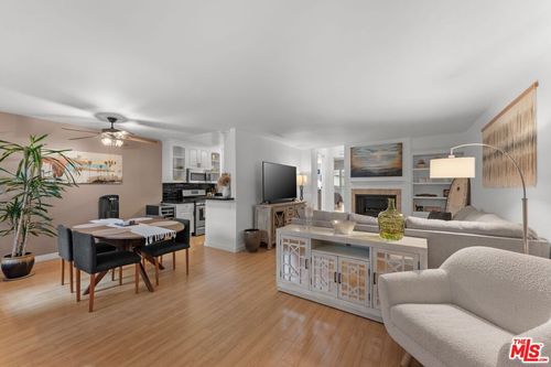 105-832 Euclid St, Santa Monica, CA, 90403 | Card Image