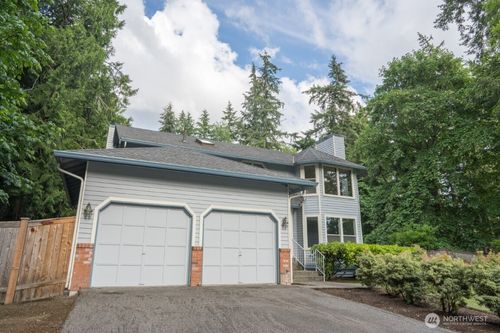 1924 223rd Ave Se, Sammamish, WA, 98075-9572 | Card Image