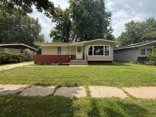 834 W Strieff Ln, Glenwood, IL, 60425-1316 | Card Image
