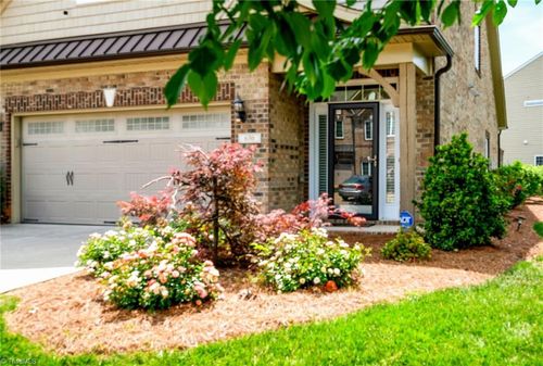 630 Stags Leap Ct, High Point, NC, 27265-8729 | Card Image