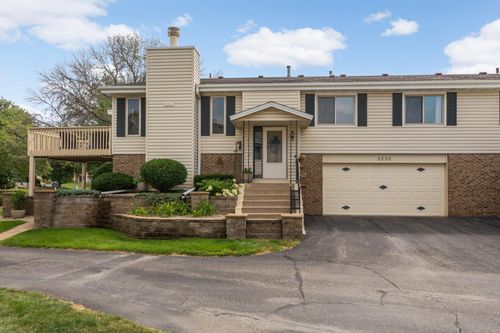 5205 Beachside Dr, Minnetonka, MN, 55343-8925 | Card Image