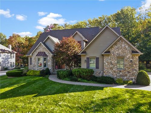 8519 Windsor Way, Broadview Heights, OH, 44147-1794 | Card Image