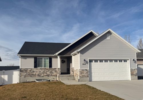 664 W 850 N, Tooele, UT, 84074-1303 | Card Image
