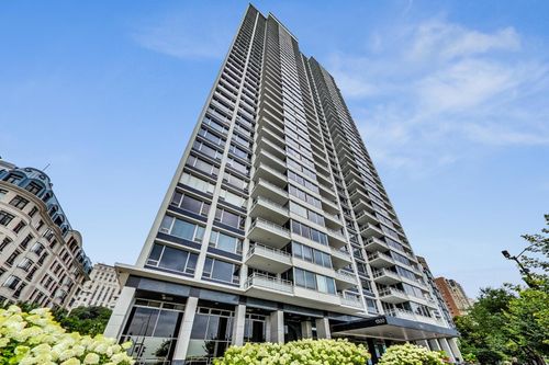 27c-1300 N Lake Shore Dr, Chicago, IL, 60610-2193 | Card Image